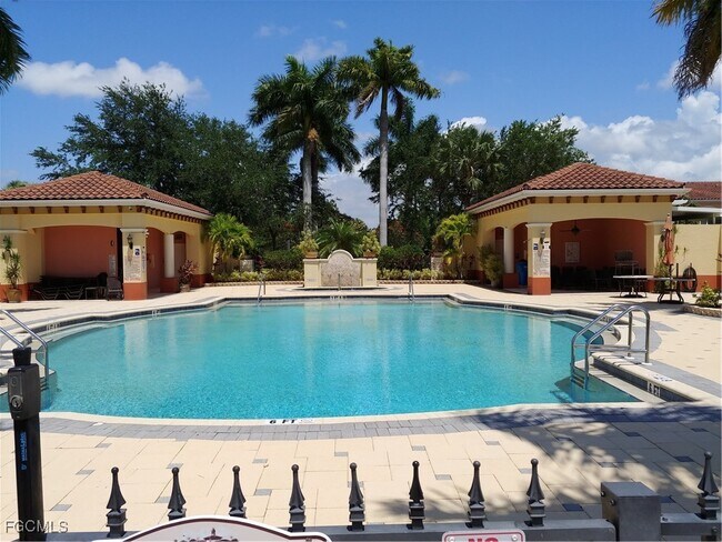 Building Photo - 20140 Estero Gardens Cir