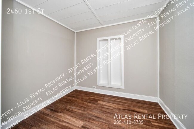 Building Photo - 2460 1st St