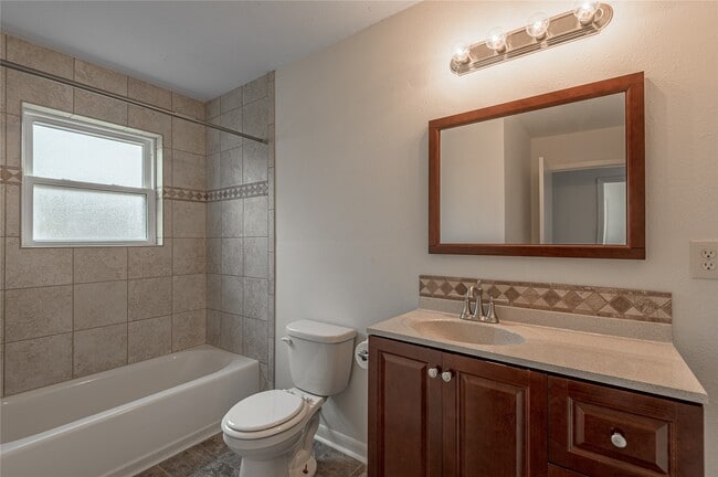 Building Photo - 2125 Avenue N