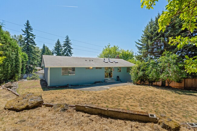 Building Photo - 13726 SE 24th St