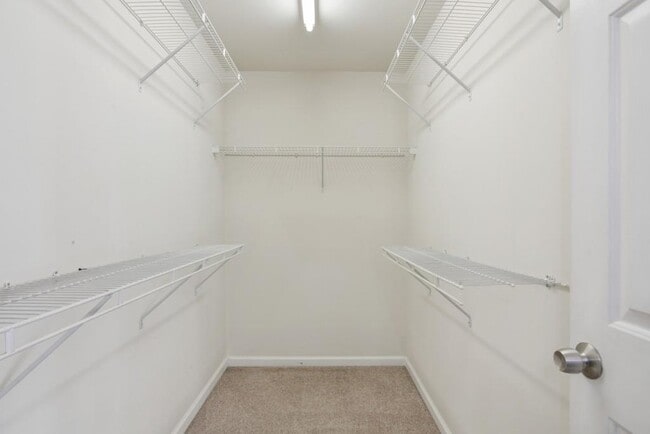 Building Photo - 3563 Views Trce