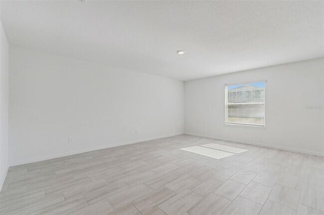 Building Photo - 1712 Tropical Oasis Ave