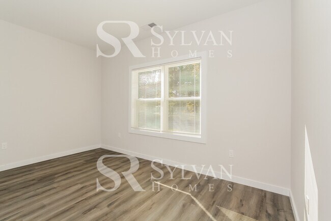 Building Photo - Welcome to your sanctuary at 1619 Dodge Av...