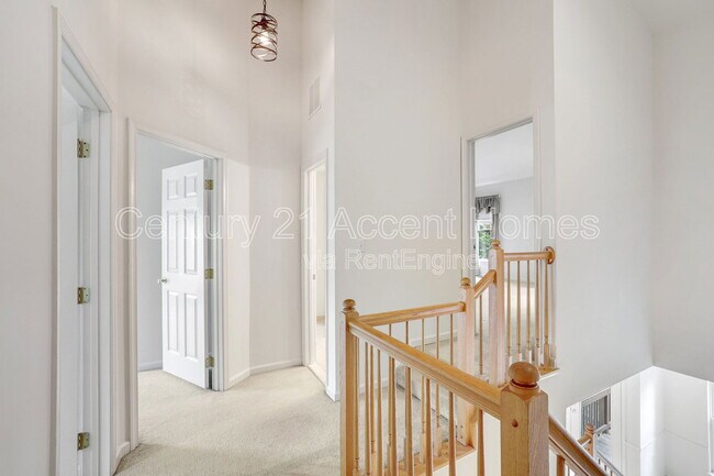 Building Photo - 21217 Millwood Square