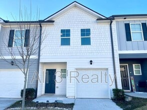 Building Photo - 3502 Lakeview Crk