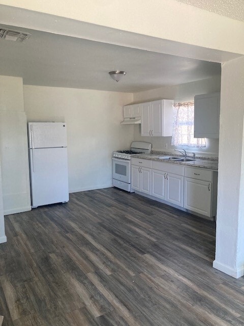 Unit A Kitchen - 714 S River St