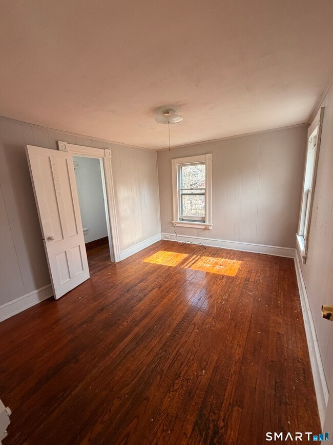 Building Photo - 30 Sunset Ave