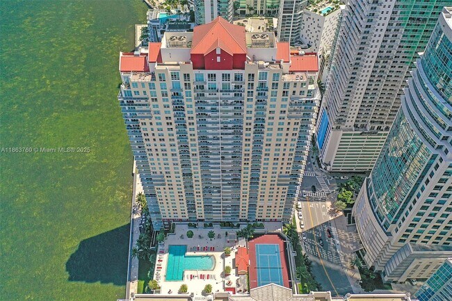 Building Photo - 1155 Brickell Bay Dr