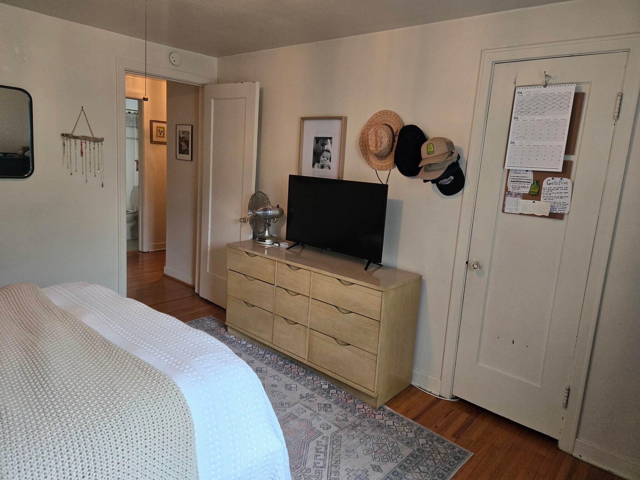 Building Photo - 615 Starin Ave