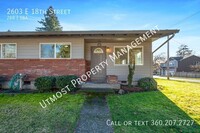 Building Photo - Cute 2BD 1BA Duplex Near Downtown Vancouve...