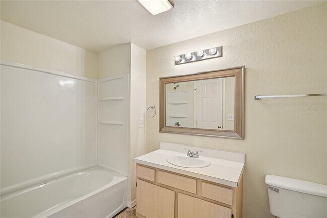 Building Photo - 23580 Walden Center Dr
