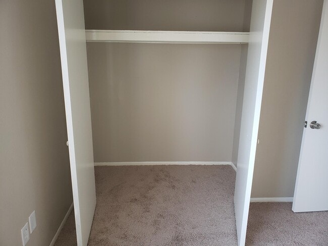 Building Photo - 3594 Friendswood Dr