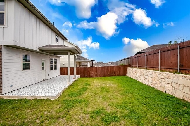 Building Photo - 100 Earl Keen St