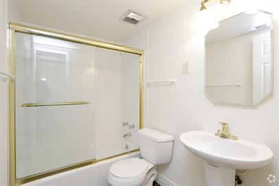 Building Photo - 1404 N Mckinley Ave