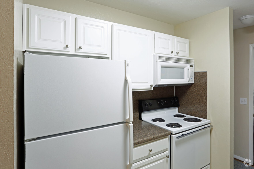 One Bedroom - Kitchen - Oak Hill Apartments