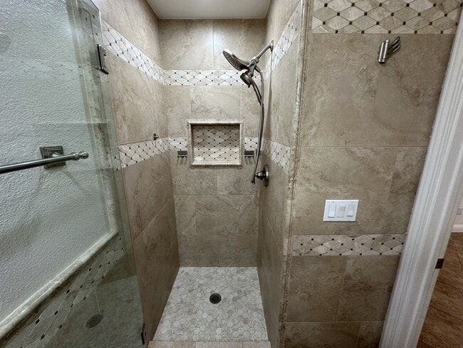 Building Photo - 4611 Harrison St