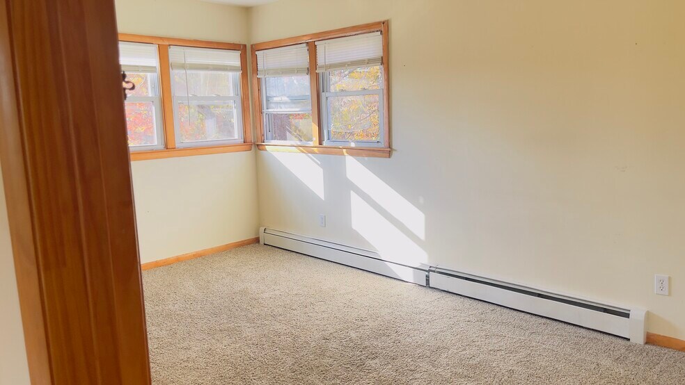 Building Photo - 33 Orne St