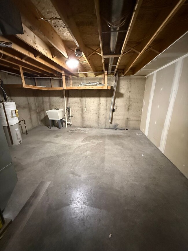 Building Photo - 5734 Gables Dr