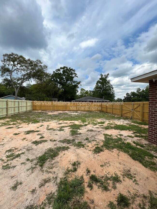 Building Photo - 6545 Berryhill Rd