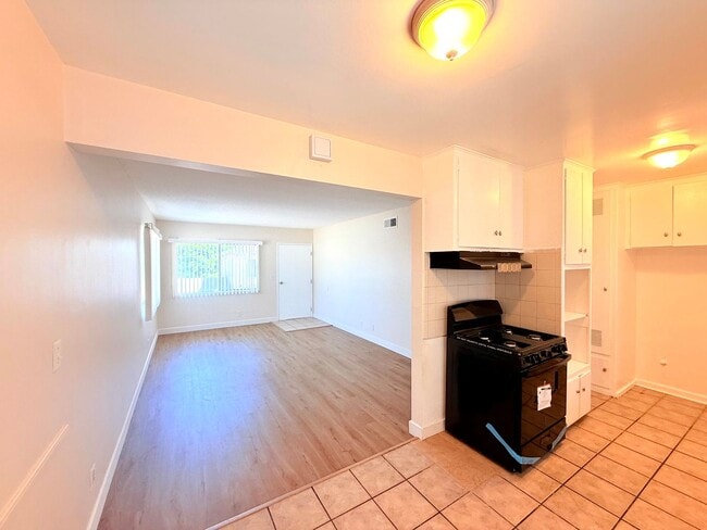 Building Photo - 11185 Carson Dr