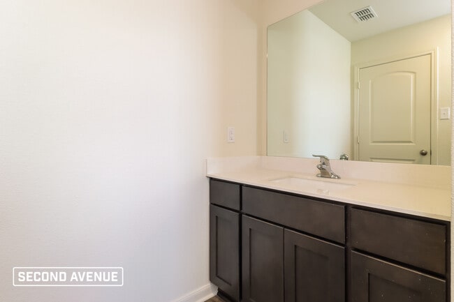 Building Photo - 13803 Roosevelt Arch Dr
