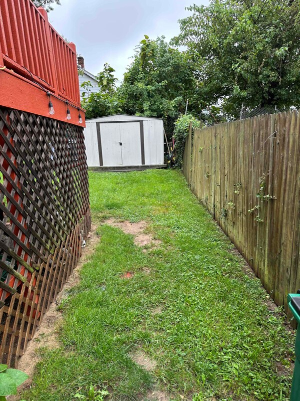 Building Photo - 522 70th St