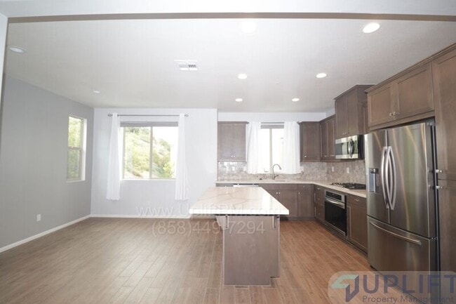 Building Photo - 2428 Verano Wy.