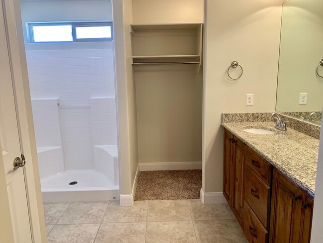 Building Photo - 3-BR/2-BA Townhome in Santa Clara