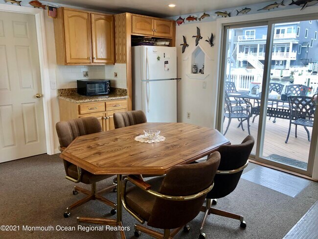 Building Photo - 3456 Jefferson Ave