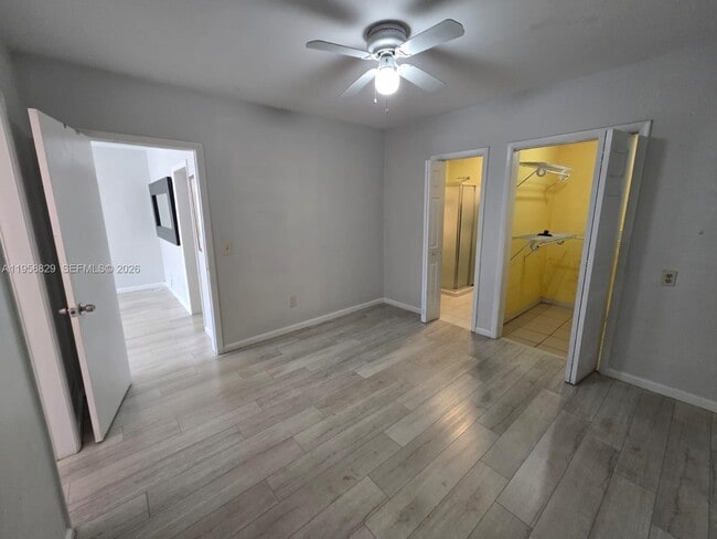 Building Photo - 3083 SW 17th St