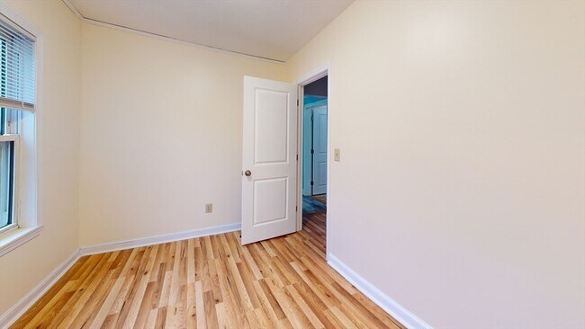 Building Photo - 5 Edgar Terrace