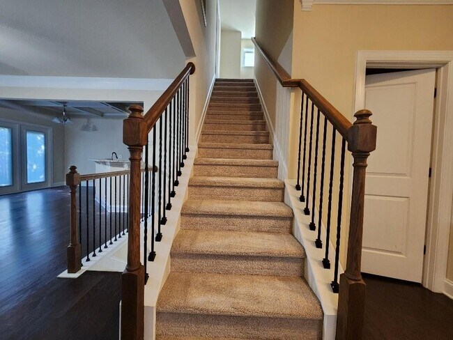 Building Photo - 229 Privet Cir