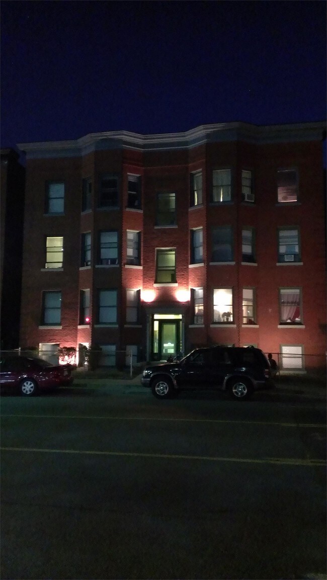 Building Photo - 4425 John R St