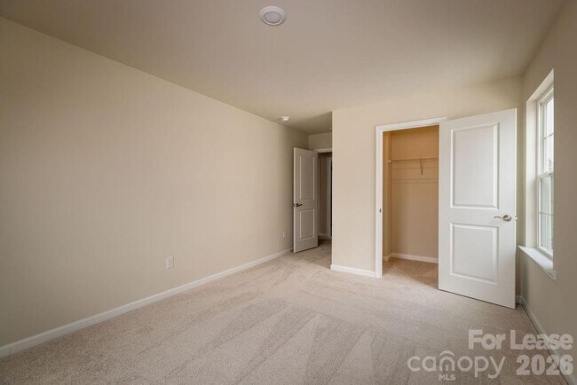 Building Photo - 1709 Heron Ct