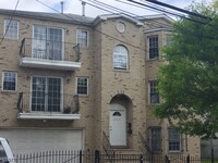 Building Photo - 403 New St