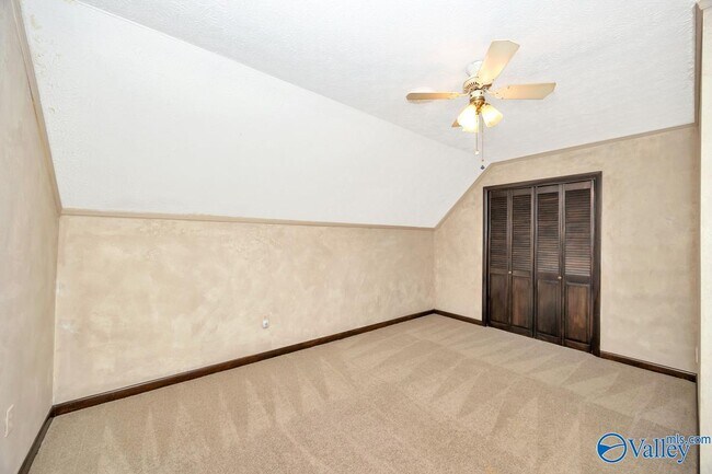 Building Photo - 1307 Lindsay Ln S