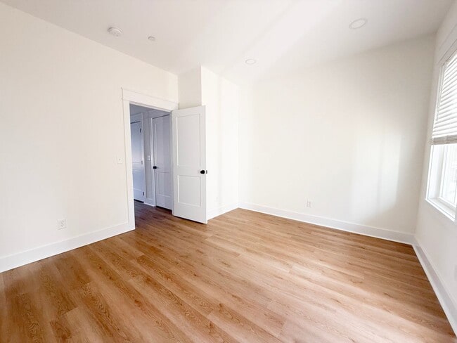 Building Photo - Modern 3-Bedroom Home with Pool and Pickleball Court at Highbury