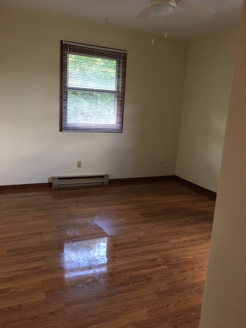 Building Photo - 134 Flintridge Dr