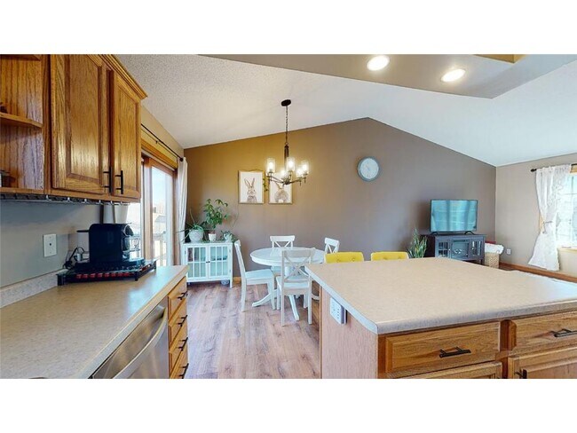 Building Photo - 6353 Freedom Ln NW