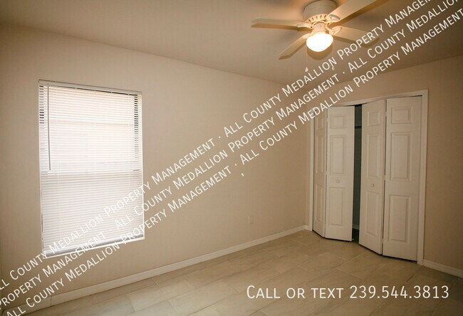 Building Photo - 1309 SE 8th Pl