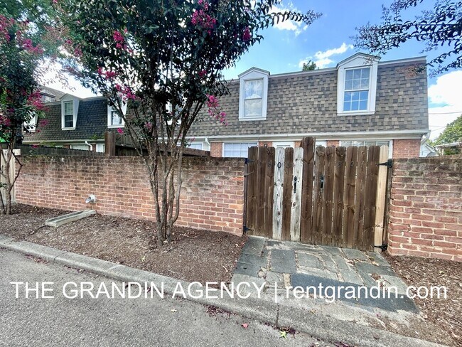 Building Photo - 1803 Grandin Rd SW