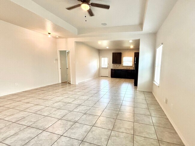 Building Photo - Gorgeous 1 story home with 4 Bedrooms!
