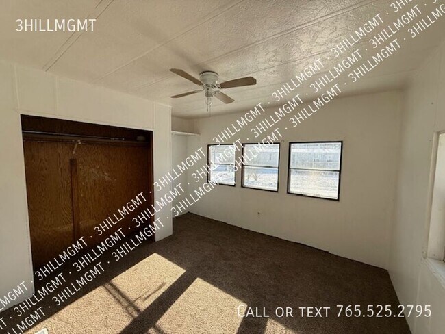 Building Photo - 12 Willis Ln