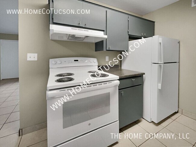 Building Photo - 3993 N Campbell Ave