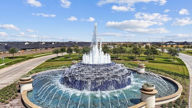 Building Photo - 28218 Meadowlark Sky Dr