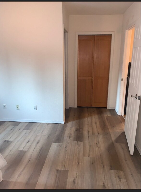 Building Photo - 123 S Star Lake Rd