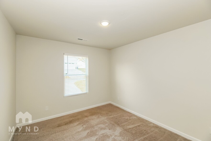 Building Photo - 515 Aberdeen St NW