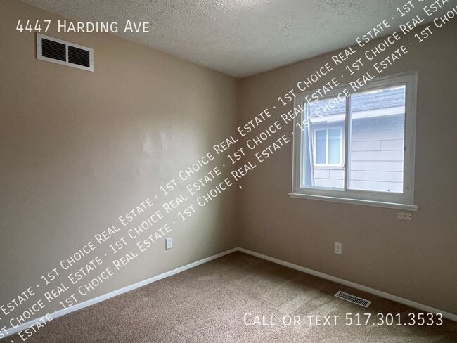 Building Photo - 4447 Harding Ave