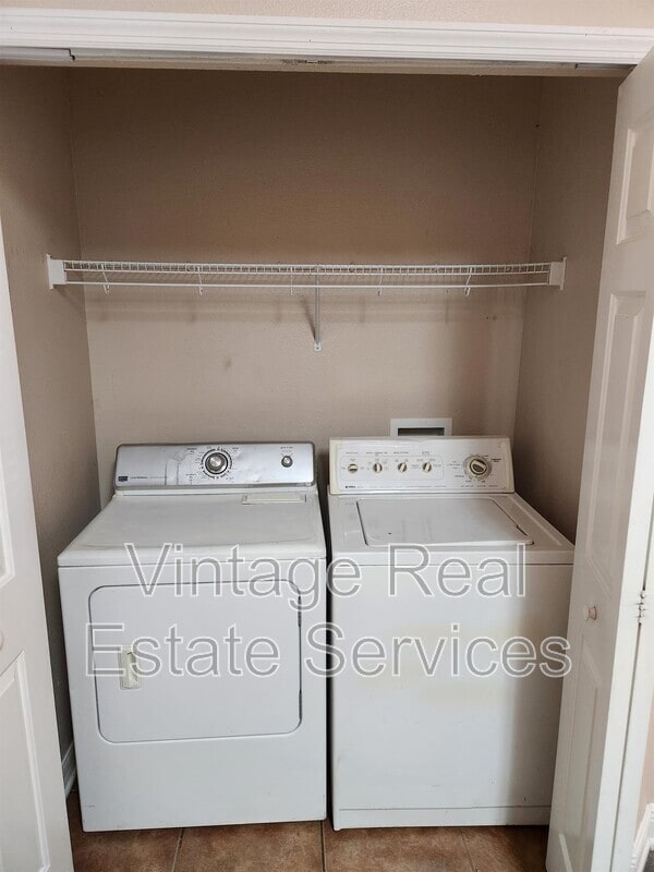 Building Photo - 12008 Peach Grv Ct