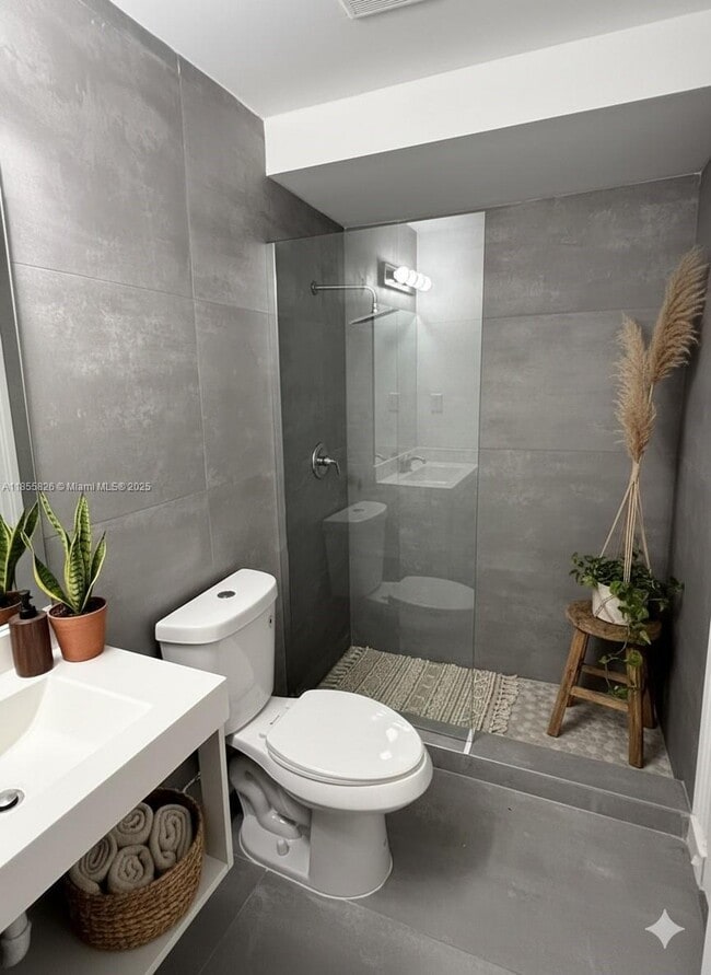 Building Photo - 81 NW 44th St